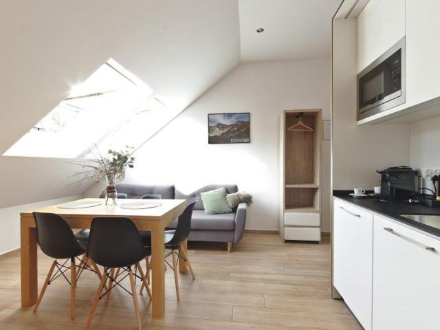 Deluxe Two-Bedroom Apartment Balcony air conditioning the Attic