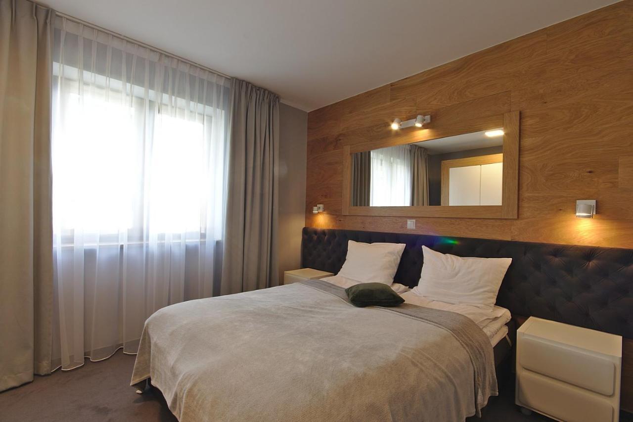 One-Bedroom Classic Apartment Balcony or Terrace air conditioning